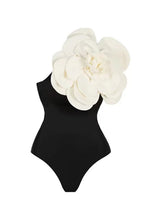 Load image into Gallery viewer, FLOWER DETAILED BODYSUIT