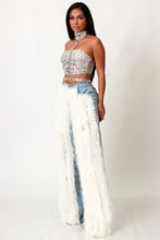 Load image into Gallery viewer, FEATHERED STRAIGHT LEG DENIM JEANS