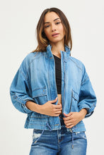 Load image into Gallery viewer, OVERSIZED DENIM JACKET WITH CARGO POCKETS