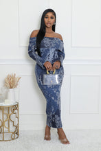 Load image into Gallery viewer, BLUE PRINTED OFF SHOULDER LONG KNIT DRESS