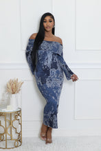 Load image into Gallery viewer, BLUE PRINTED OFF SHOULDER LONG KNIT DRESS