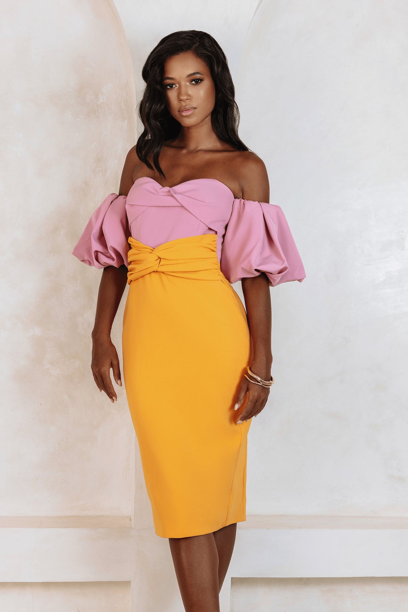 LAVISH ALICE ELIZA COLOR BLOCK TWISTED MIDI DRESS LAVISH ALICE ELIZA COLOR BLOCK TWISTED MIDI DRESS