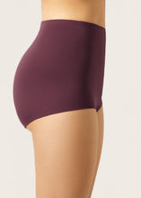 Load image into Gallery viewer, BURGUNDY HOT PANTS