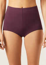 Load image into Gallery viewer, BURGUNDY HOT PANTS