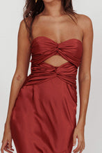 Load image into Gallery viewer, GOOD IMPRESSION TWIST CUTOUT MAXI DRESS