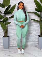 Load image into Gallery viewer, ACTIVE SPORT SET WITH THUMBHOLE JACKET