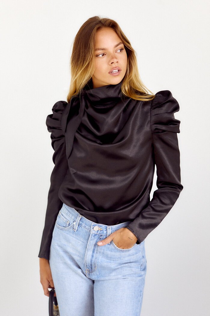 TIE NECK PUFF SLEEVE BLOUSE