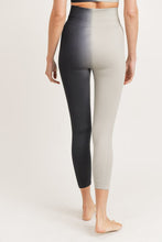 Load image into Gallery viewer, SIDE RIBBED SPLIT DYE SEAMLESS SPORTS BRA