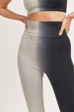 Load image into Gallery viewer, SIDE RIBBED SPLIT DYE SEAMLESS SPORTS BRA