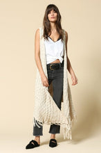 Load image into Gallery viewer, CABLE KNIT VEST CARDIGAN