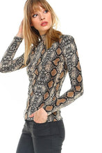 Load image into Gallery viewer, SNAKESKIN PRINT TURTLENECK