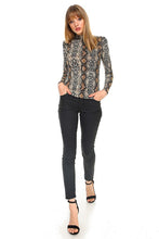 Load image into Gallery viewer, SNAKESKIN PRINT TURTLENECK