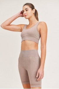 ESSENTIAL MINERAL-WASHED SEAMLESS SPRORTS BRA