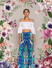 Load image into Gallery viewer, OFF THE SHOULDER SMOCK CROP TOP