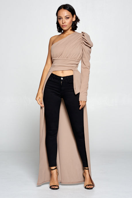 DRAMATIC ONE SLEEVE HIGH-LOW TOP