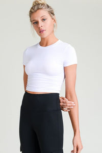 RUCHED SIDE CROP TOP WHITE