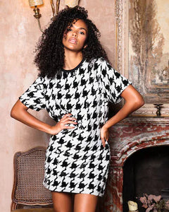 BLACK AND WHITE HOUNDSTOOTH SEQUIN OVERSIZED T-SHIRT DRESS Arelia's Dream BLACK AND WHITE HOUNDSTOOTH SEQUIN OVERSIZED T-SHIRT DRESS Arelia's Dream
