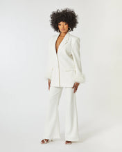 Load image into Gallery viewer, WHITE OVERSIZED BLAZER WITH FEATHER CUFFS