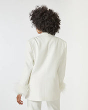 Load image into Gallery viewer, WHITE OVERSIZED BLAZER WITH FEATHER CUFFS