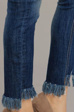 Load image into Gallery viewer, M RENA FRAYED HEM CROPPED JEANS