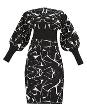 Load image into Gallery viewer, BLACK AND WHITE PRINTED BATWING SLEEVE KNITTED DRESS