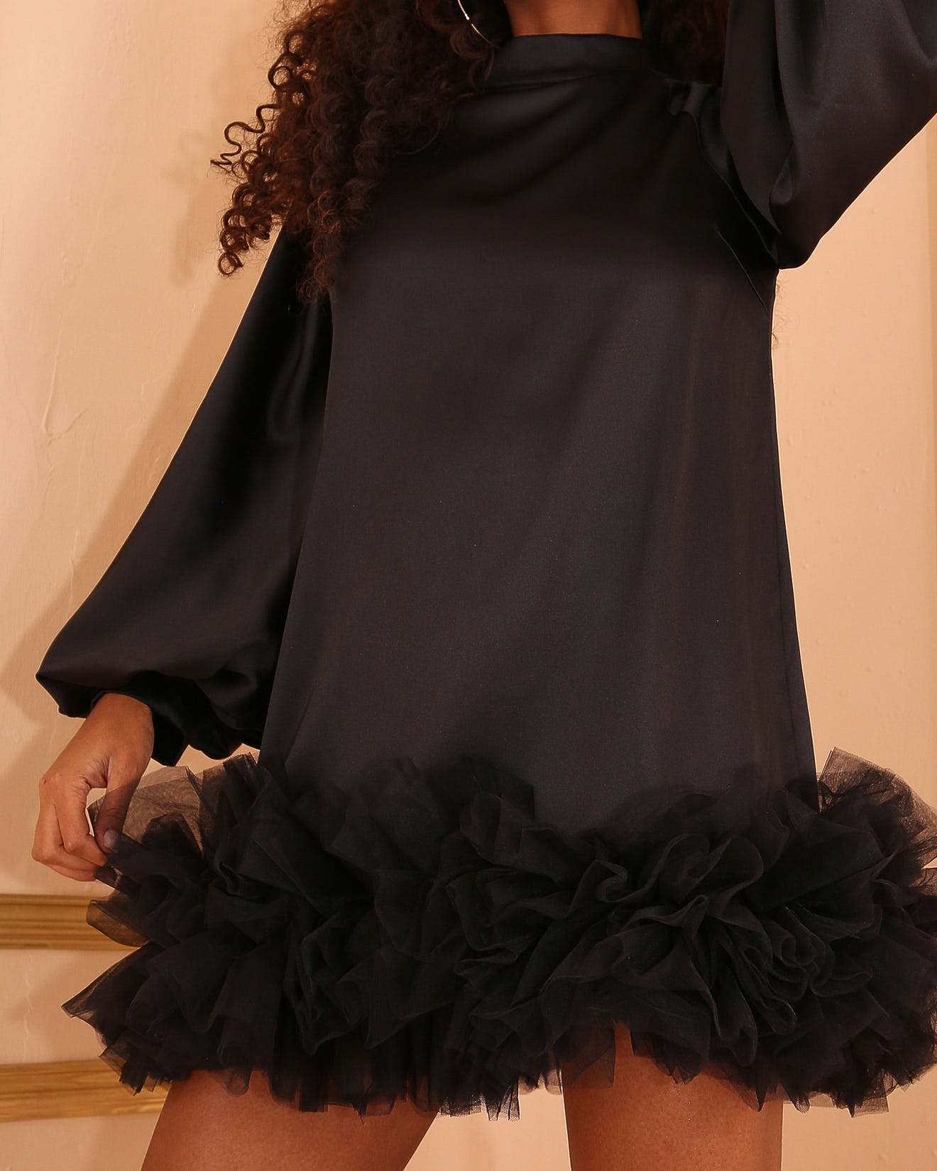 BLACK SMOCK MINI DRESS WITH VOLUME SLEEVE AND TULLE HEM Arelia's Dream BLACK SMOCK MINI DRESS WITH VOLUME SLEEVE AND TULLE HEM Arelia's Dream