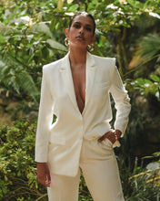Load image into Gallery viewer, WHITE BOYFRIEND FIT LINED BLAZER