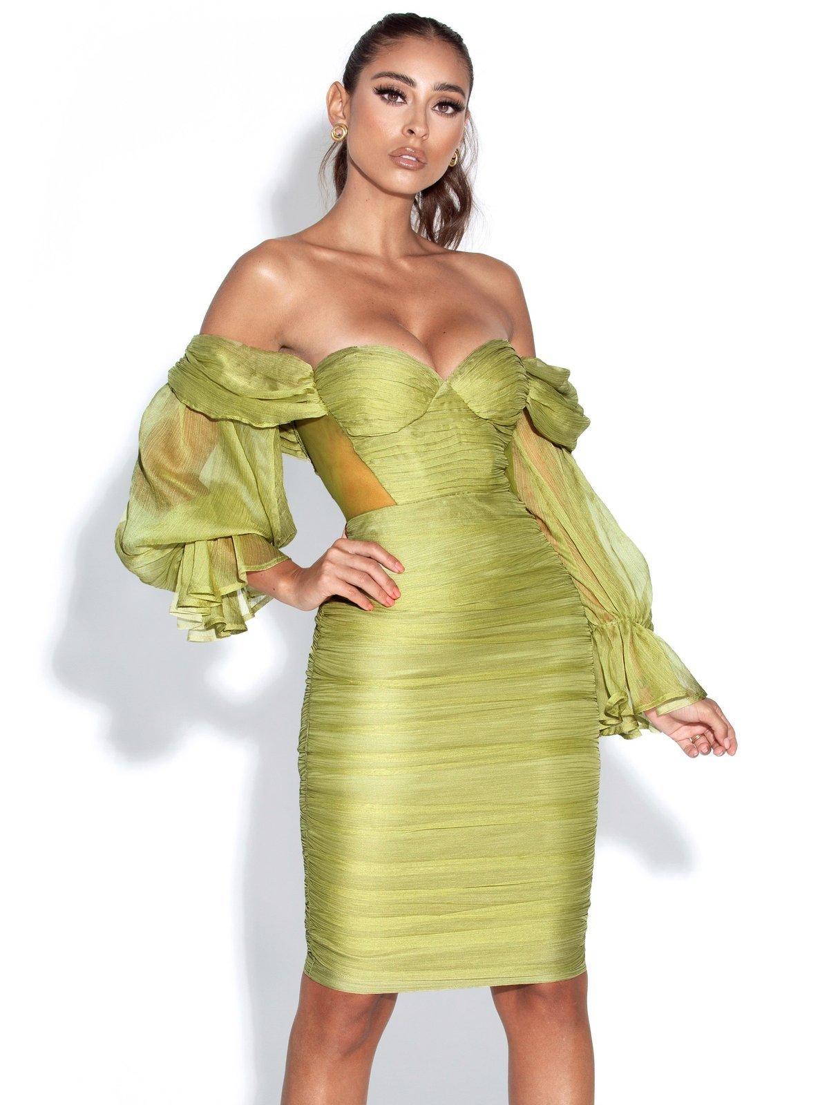 off shoulder balloon dress SIRENE OLIVE SILK PLEATED OFF SHOULDER BALLOON SLEEVE DRESS – Arelia's Dream